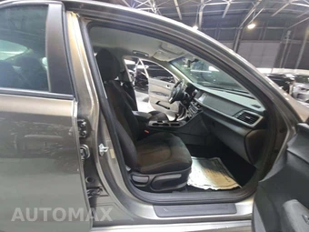 2018 Kia Optima LX – miniatura 18