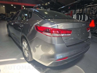 2018 Kia Optima LX – miniatura 2