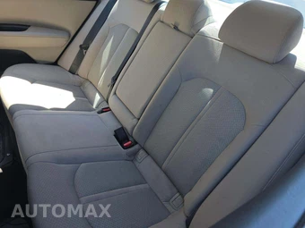 2018 Kia Optima LX – miniatura 10