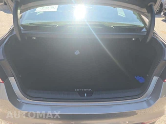2018 Kia Optima LX – miniatura 11