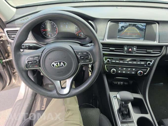 2018 Kia Optima LX – miniatura 10