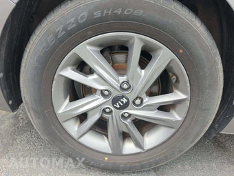 2018 Kia Optima LX – miniatura 23