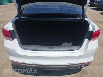 2018 Kia Optima LX – miniatura 14