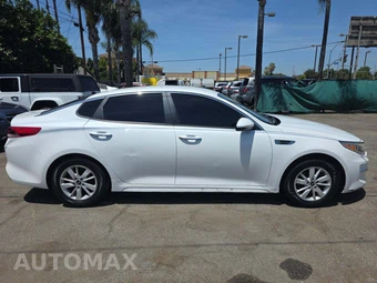 2018 Kia Optima LX – miniatura 4