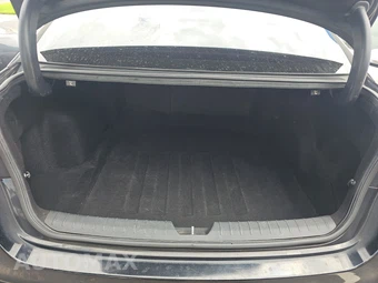 2018 Kia Optima LX - miniatura 17