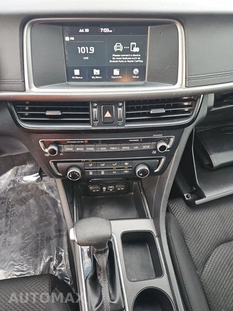 2018 Kia Optima LX - miniatura 11