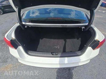 2018 Kia Optima LX – miniatura 15