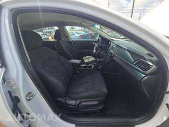 2018 Kia Optima LX – miniatura 19