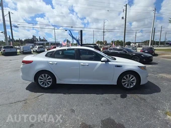 2018 Kia Optima LX – miniatura 5
