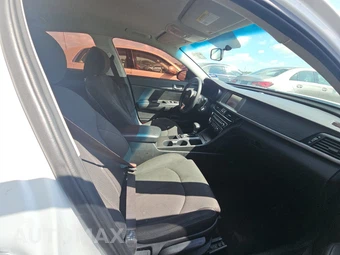 2018 Kia Optima LX – miniatura 8