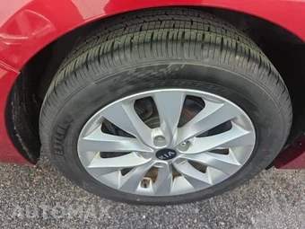 2018 Kia Optima S - miniatura 10