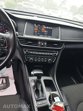 2018 Kia Optima S – miniatura 7