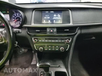 2018 Kia Optima S – miniatura 11
