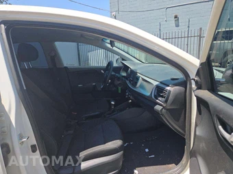 2018 Kia Rio 5-Door LX Hatchback - miniatura 15