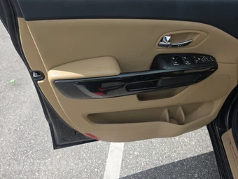 2018 Kia Sedona EX 120.5" WB - miniatura 9