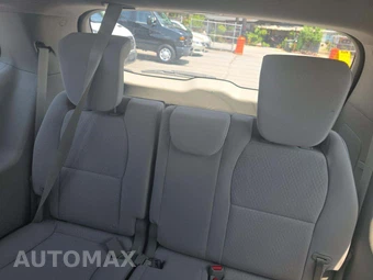 2018 Kia Sedona L 120.5" WB - miniatura 14