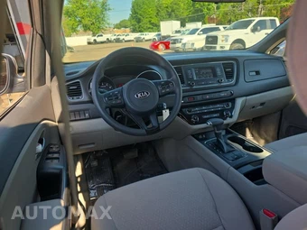 2018 Kia Sedona L 120.5" WB - miniatura 14