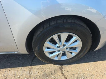 2018 Kia Sedona L 120.5" WB - miniatura 9