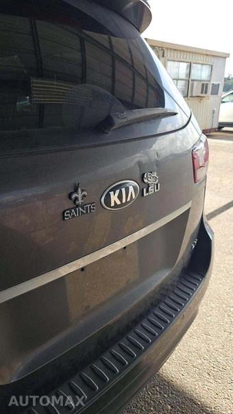 2018 Kia Sedona LX 120.5" WB - miniatura 32