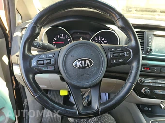2018 Kia Sedona LX 120.5" WB – miniatura 10