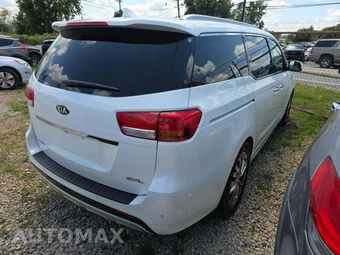 2018 Kia Sedona SXL 120.5" WB - miniatura 3