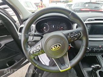 2018 Kia Sorento LX – miniatura 10