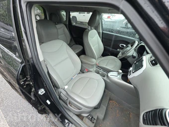 2018 Kia Soul EV + – miniatura 8