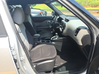 2018 Kia Soul – miniatura 8