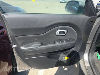 2018 Kia Soul + - miniatura 9