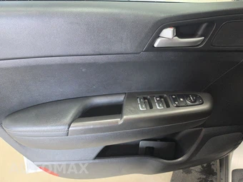 2018 Kia Sportage LX – miniatura 9