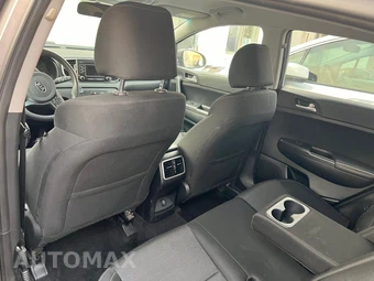 2018 Kia Sportage LX - miniatura 9