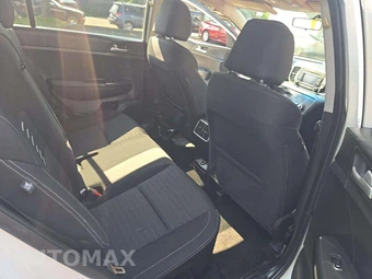 2018 Kia Sportage LX – miniatura 16