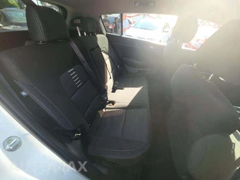 2018 Kia Sportage LX – miniatura 16