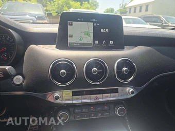 2018 Kia Stinger GT1 – miniatura 7