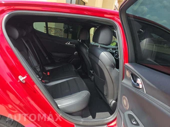 2018 Kia Stinger GT2 – miniatura 13