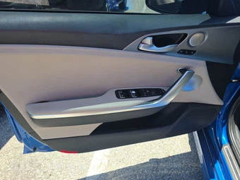 2018 Kia Stinger GT2 – miniatura 9