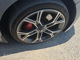2018 Kia Stinger GT2 - miniatura 9