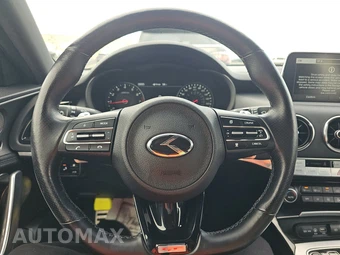 2018 Kia Stinger GT2 - miniatura 10