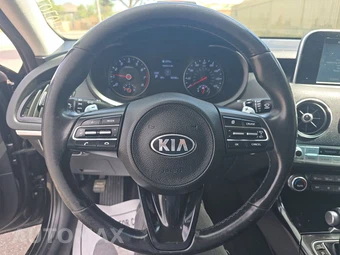2018 Kia Stinger - miniatura 10