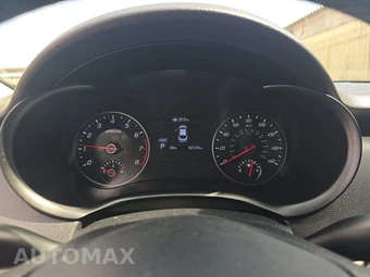 2018 Kia Stinger - miniatura 12