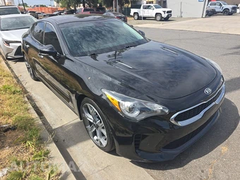 2018 Kia Stinger - miniatura 3