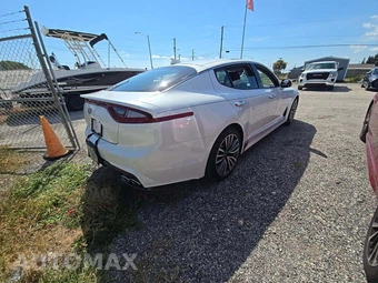 2018 Kia Stinger Premium - miniatura 3