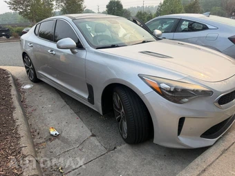 2018 Kia Stinger Premium - miniatura 18