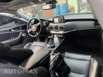2018 Kia Stinger Premium - miniatura 23