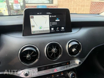 2018 Kia Stinger Premium - miniatura 5