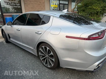 2018 Kia Stinger Premium - miniatura 8