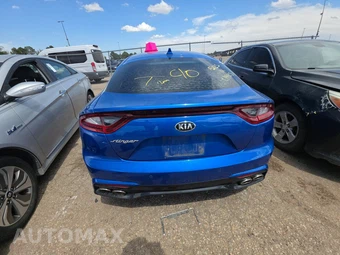 2018 Kia Stinger Premium - miniatura 5