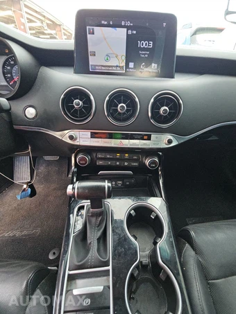 2018 Kia Stinger Premium - miniatura 11