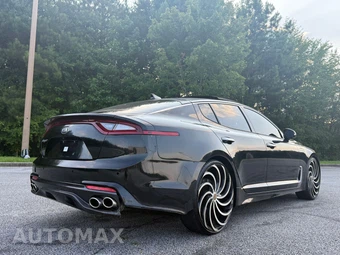 2018 Kia Stinger Premium - miniatura 4
