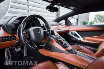 2018 Lamborghini Aventador S Coupe - miniatura 2